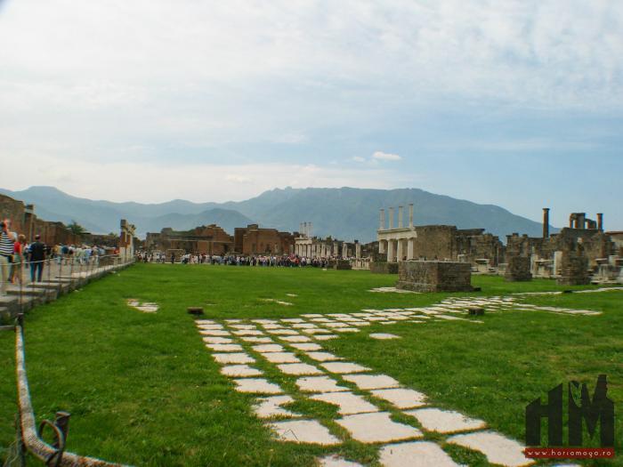 Pompei  - gymnasium