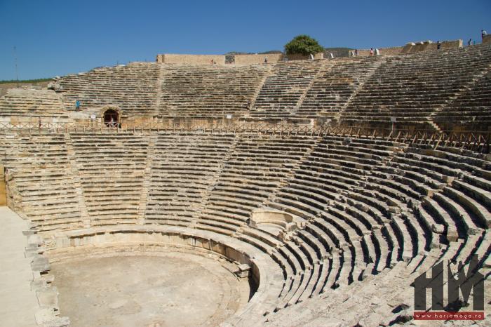 Hierapolis, amfiteatrul
